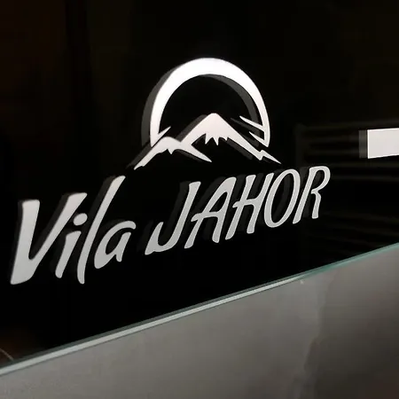 Jahor Superior 16 “minja” * 亚霍里纳